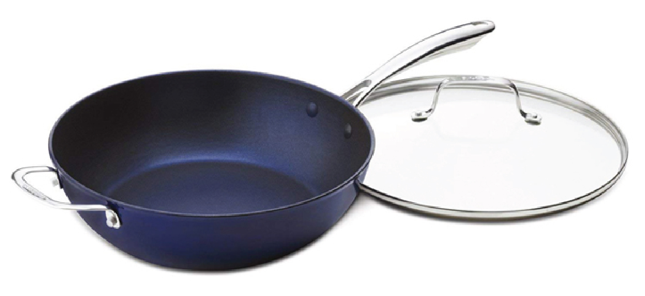 Cuisinart CIL345-30BB CastLite Non-Stick Cast Iron Chef's Pan with helper  and Cover, 4.5-Quart, Blue on Blue - Bed Bath & Beyond - 24127490